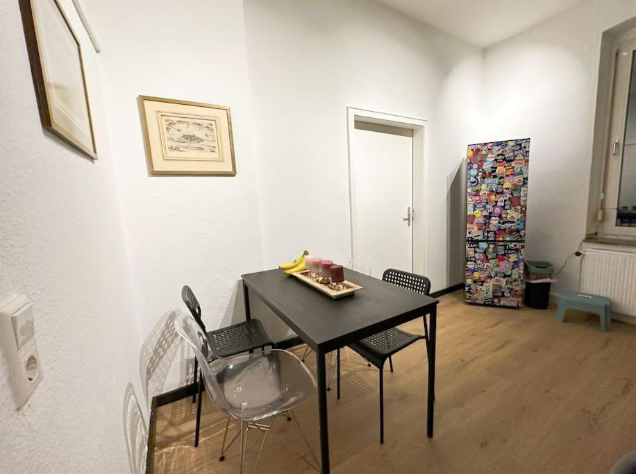 Igo Apartment 2 Schlafenzimmer Mit Waschmaschine Trockner Haustier Rheinufer 5Min Netflix Disney Plus 17-6 Duisburg Bagian luar foto